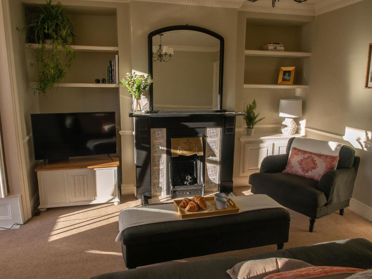 The Beeches - Chatsworth Apartment No 1 - Sleeps 2 Baslow Bagian luar foto